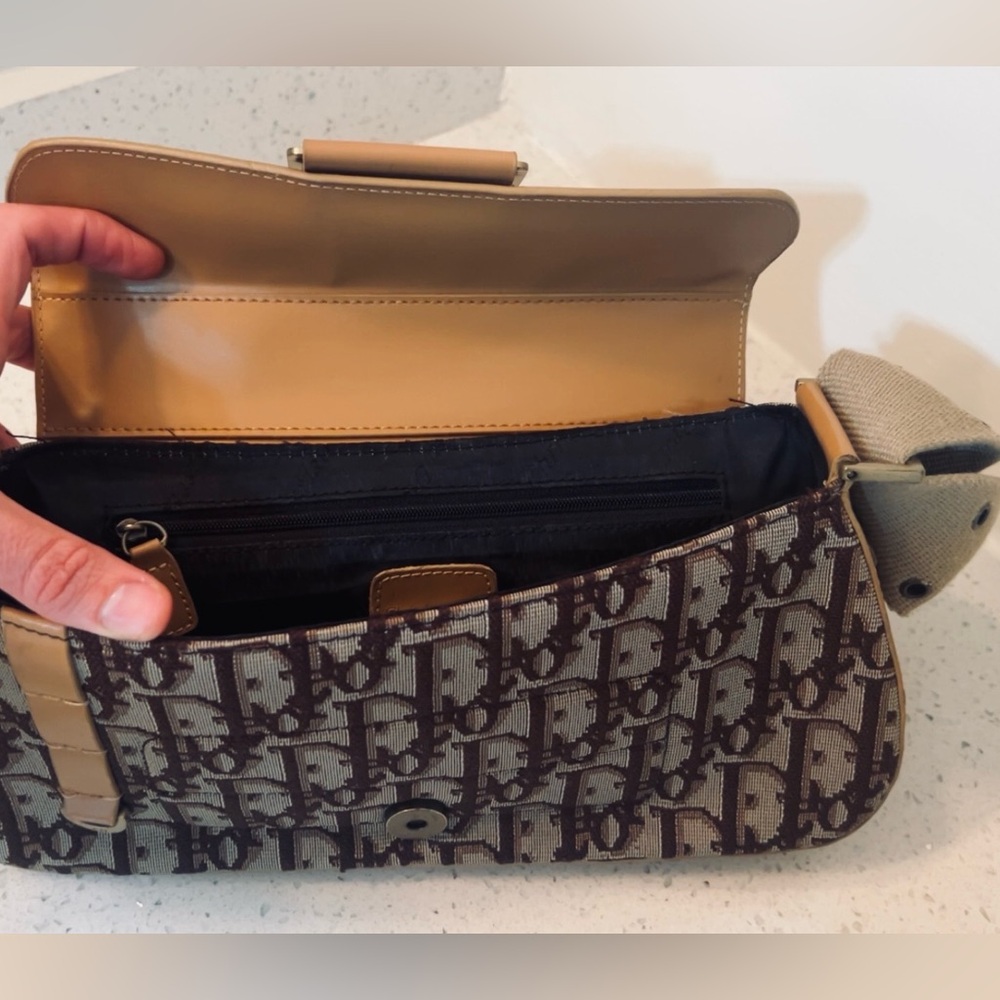 Dior Tan and Brown Shoulder Bag - Picture 4 of 8